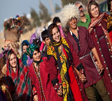 عناصر فرهنگی و آیینی پوشاک سنتی قزلباش‌ها