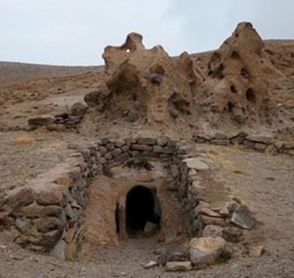 روستای حیله‌ور، معماری حیرت‌انگیز خانه‌های مسکونی در دل سنگ‌های کوهستان