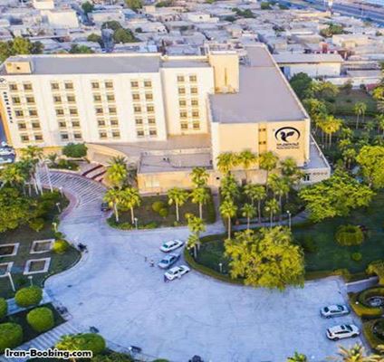 همسایگی با خلیج فارس در هتل هما بندرعباس