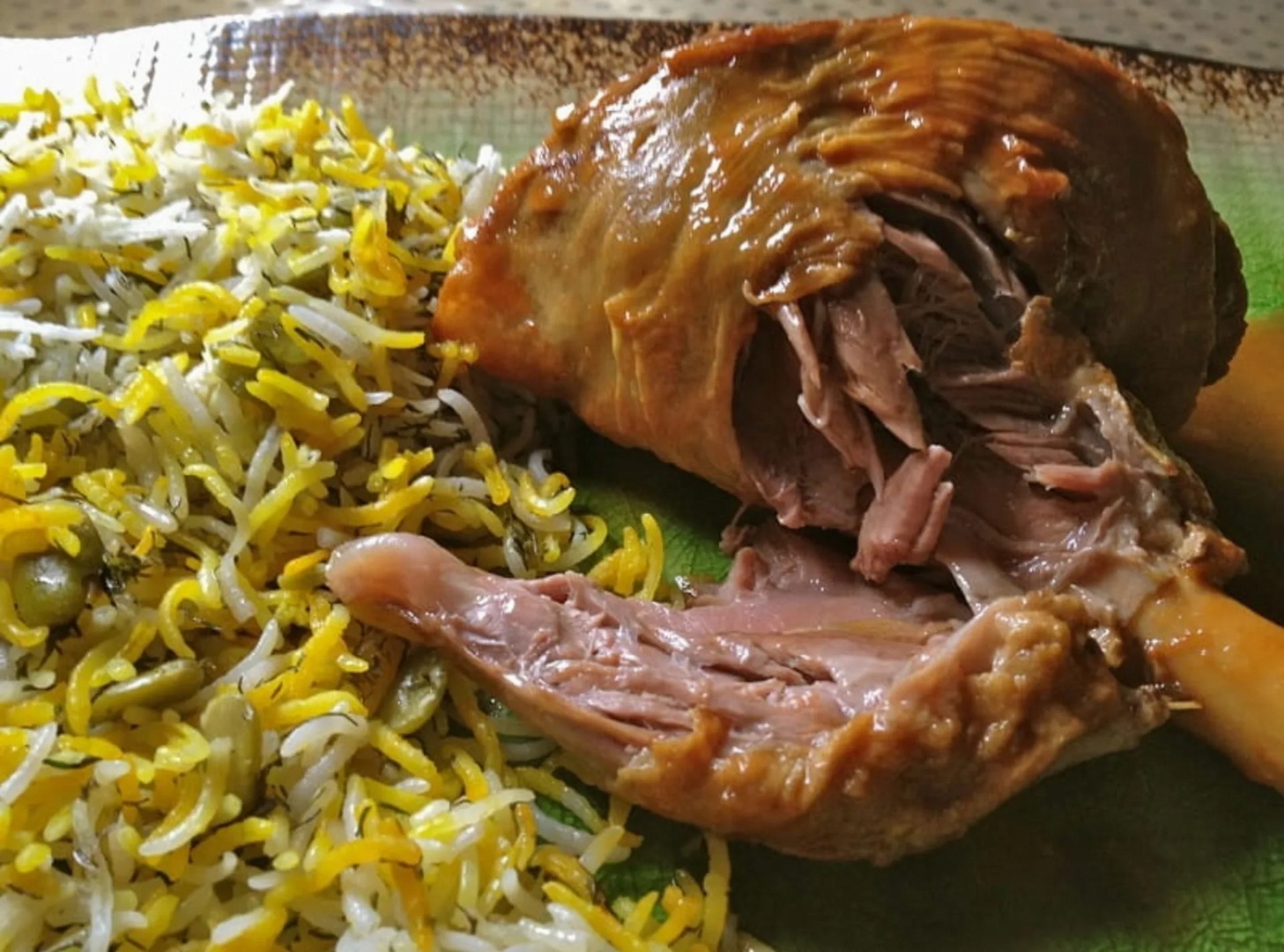 باقالی‌پلو، پلوی خوشمزه ایرانی که با گوشت میل می‌شود