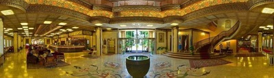 هتل عباسی اصفهان، نمایشگاه هنر و معماری ایرانی