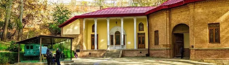 سفر به دور دنیا در موزه برادران امیدوار
