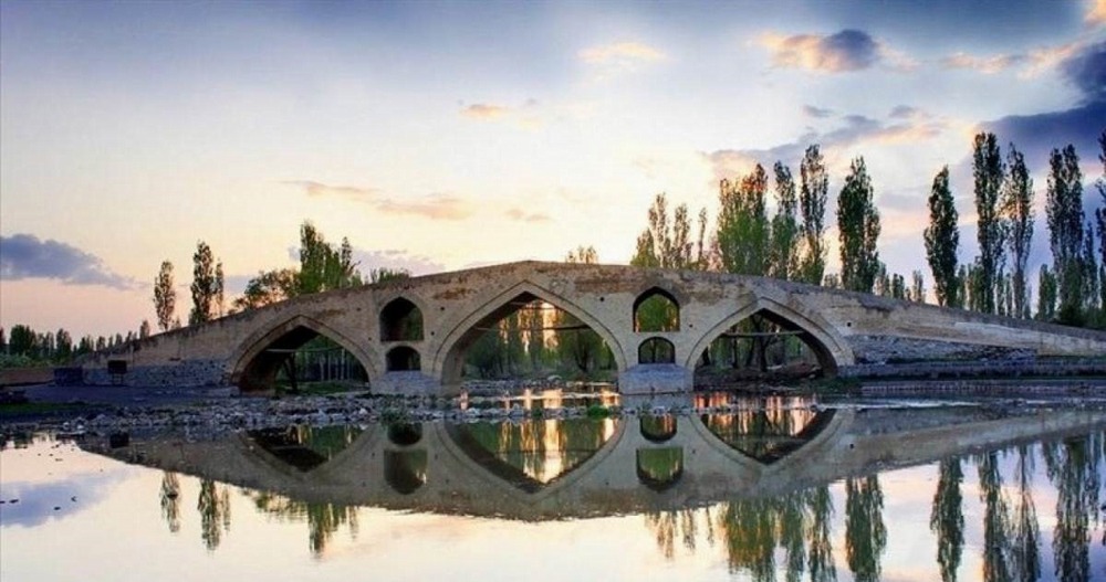 زنجان: شهر گنبدهای فیروزه‌ای و بازارهای تاریخی؛ دروازه آذربایجان