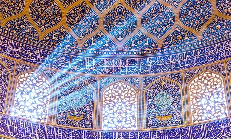 مسجد شیخ لطف‌الله: جواهر اسرارآمیز میدان نقش جهان