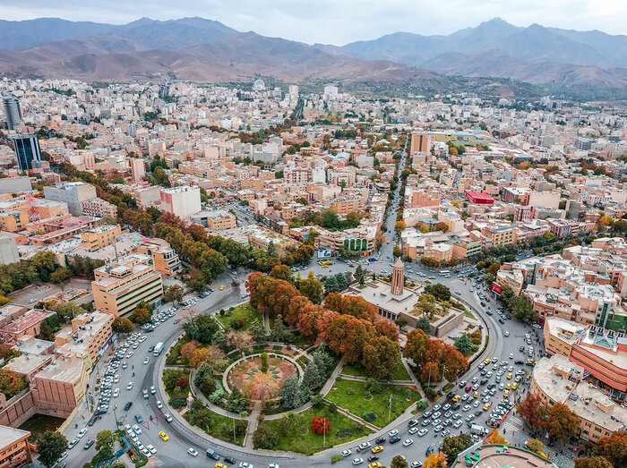 همدان: شهر سنگ و تاریخ؛ از پایتخت مادها تا آرامگاه بوعلی
