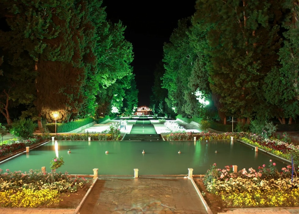 Baghe_shahzadeh1-1140x815
