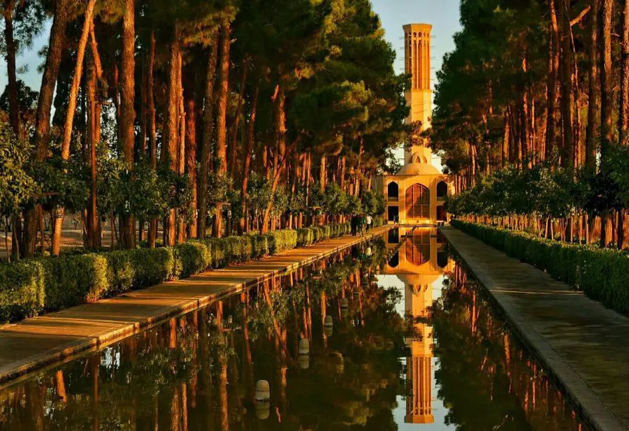 باغ دولت‌آباد یزد: باغ بادگیر؛ تلفیق آب، باد و معماری در قلب کویر