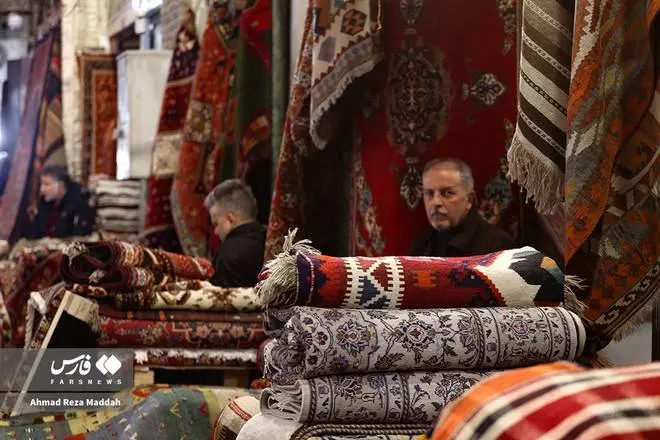 بازار وکیل شیراز: شاهکار زندیه؛ وقتی تجارت و هنر هم‌نشین می‌شوند