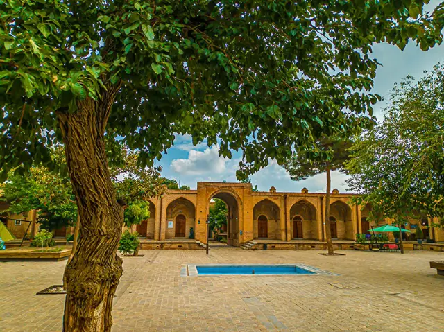 erfan-teymouri-695b82fd9c72f27cd05462a1