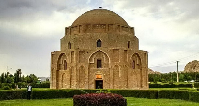 jabaliyeh-dome-kerman