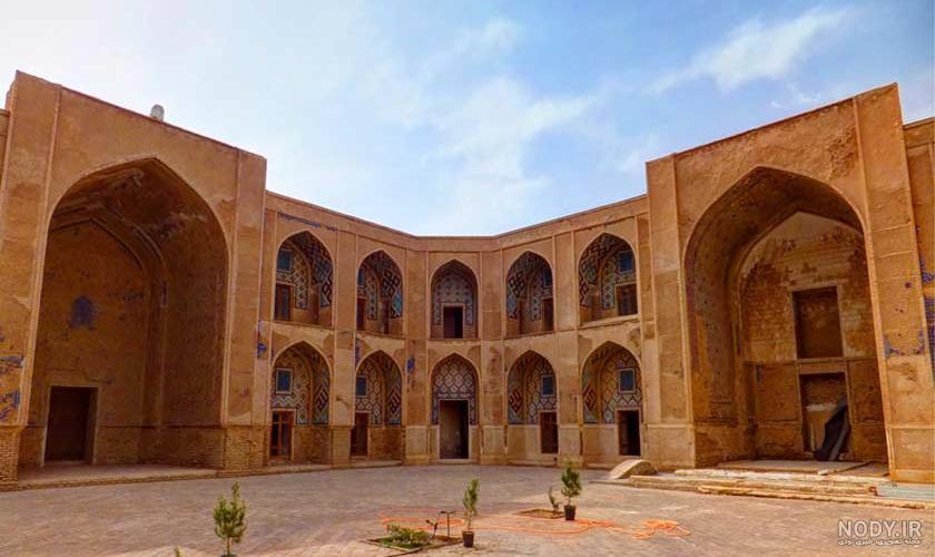 nody-عکس-مدرسه-غیاثیه-1635769643_1