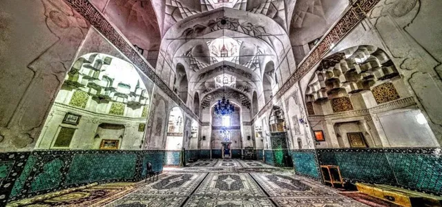 آرامگاه شاه نعمت‌الله ولی: باغی در آغوش کویر، سفری از خاک تا افلاک