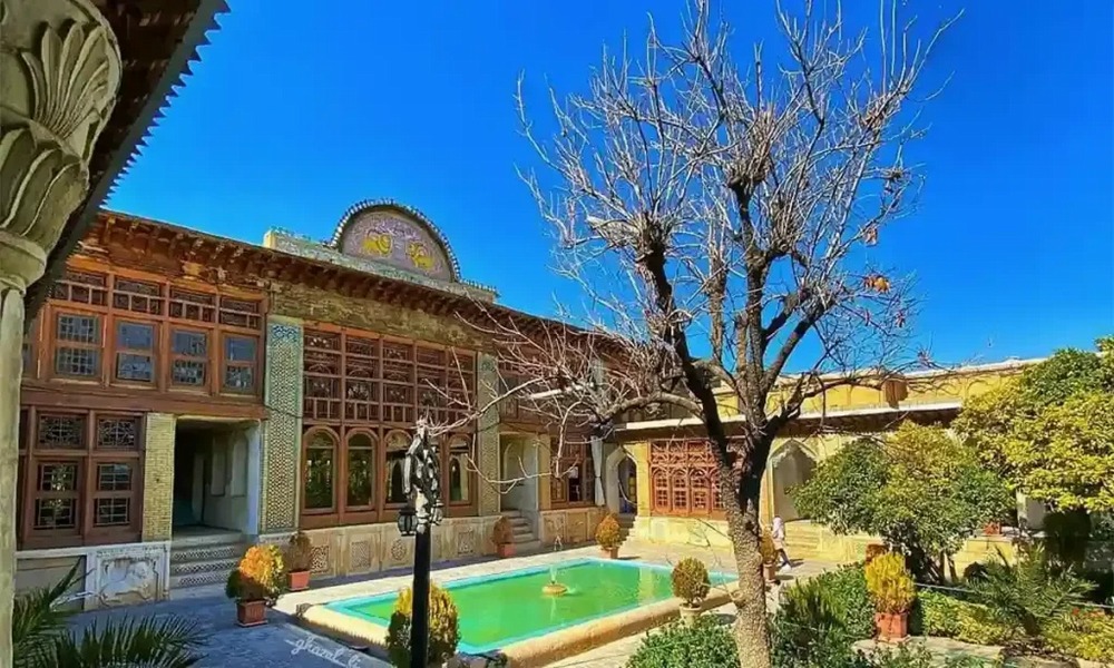 خانه زینت‌الملوک شیراز: تلفیق خانه و موزه در شهر شعر