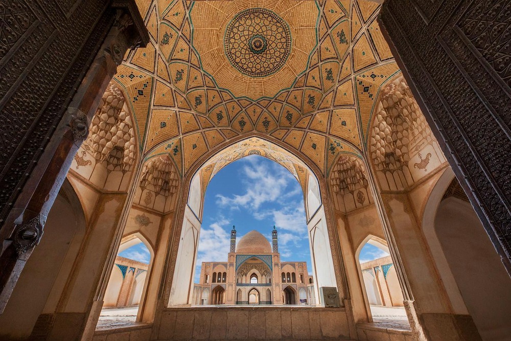 مسجد-آقا-بزرگ-کاشان