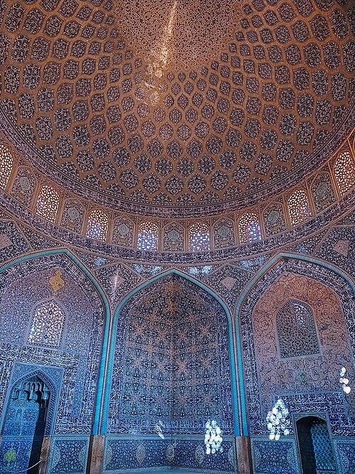 نمای-داخلی-گنبد-مسجد-شیخ-لطف-الله-اصفهان