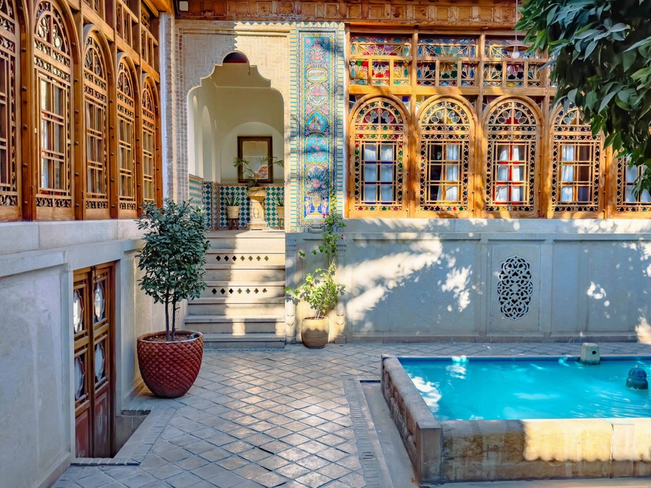 hayat-voroodi