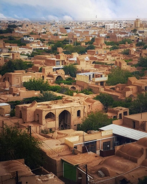 منظره-ای-باشکوه-از-خانه-های-نسل-قدیمی-یزد-819x1024